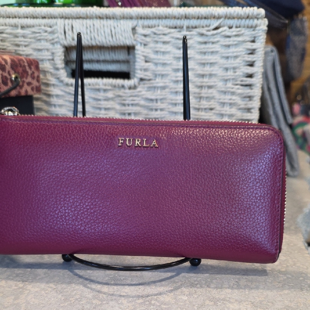 Furla Women's Berry Leather Wallet